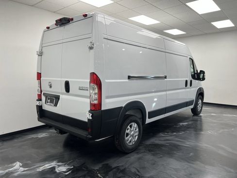 New 2026 RAM ProMaster 2500 w/ Quick Order Package 22G SLT image 19