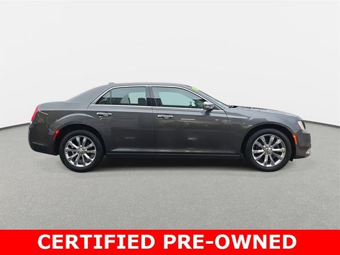 Certified 2019 Chrysler 300 Limited image 4