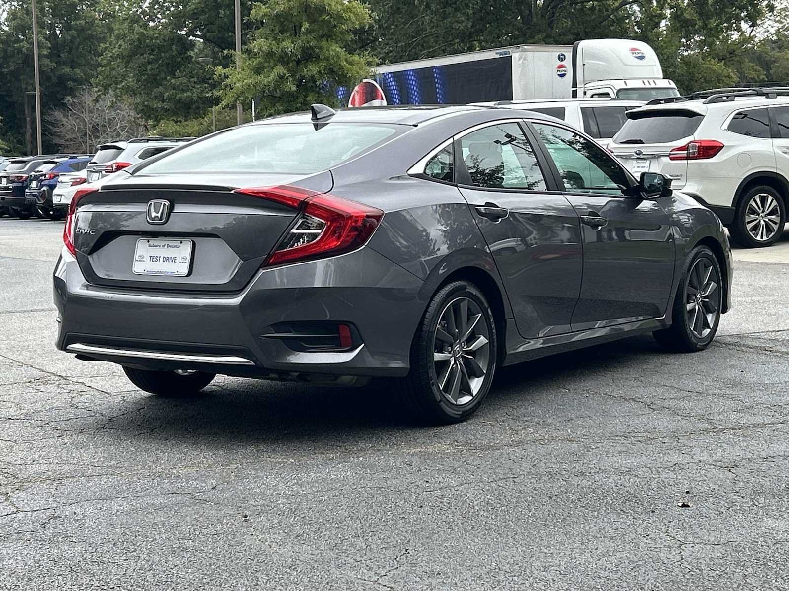 Used 2019 Honda Civic EX image 4
