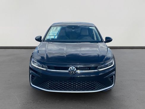 New 2025 Volkswagen Jetta SE image 8