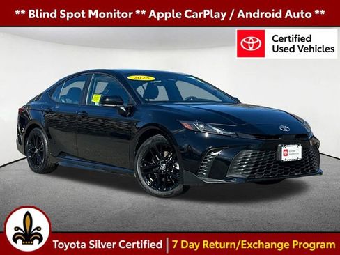 Certified 2025 Toyota Camry SE FWD image 1