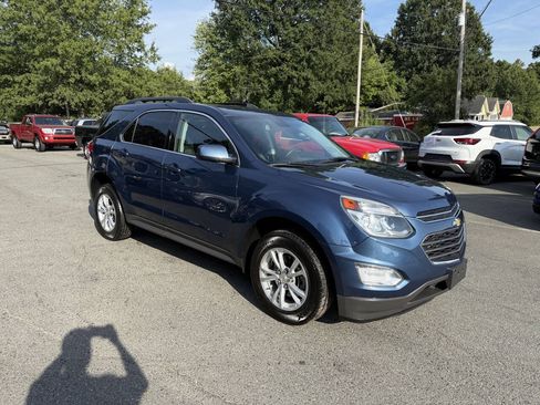 Used 2017 Chevrolet Equinox LT w/ Convenience Package FWD image 4