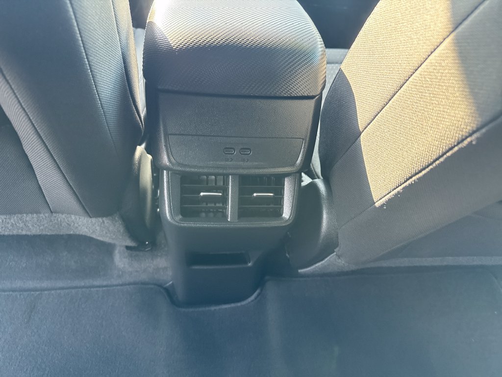 Used 2026 Chevrolet Equinox LT FWD image 28