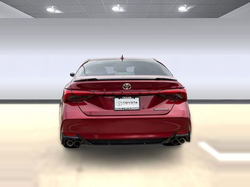 Used 2019 Toyota Avalon Touring w/ Advanced Safety Package FWD image 10