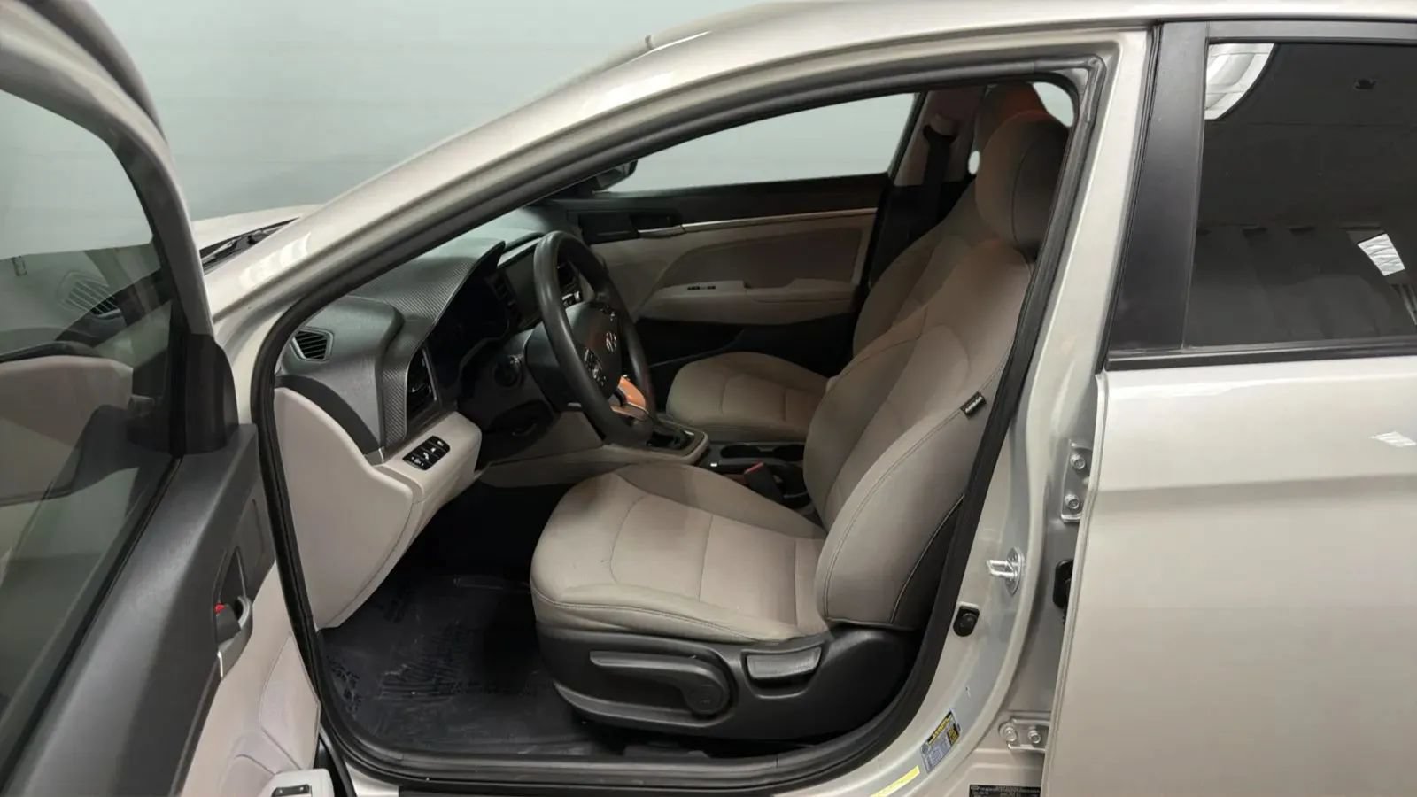 Used 2019 Hyundai Elantra SEL FWD image 20