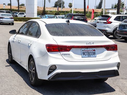 Used 2023 Kia Forte LXS FWD image 13