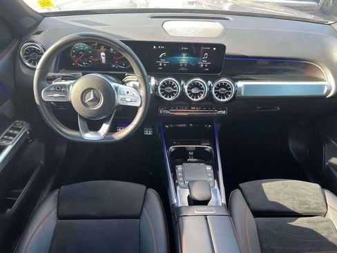 Used 2023 Mercedes-Benz GLB 250 image 19