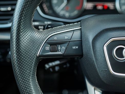 Used 2023 Audi SQ5 Premium w/ Convenience Package image 28