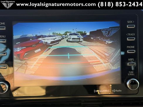 Used 2020 Toyota C-HR XLE FWD image 23
