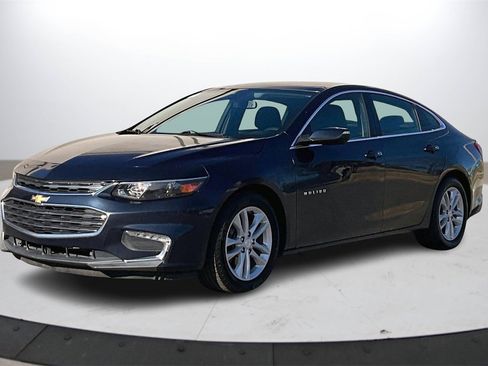 Used 2016 Chevrolet Malibu LT image 4
