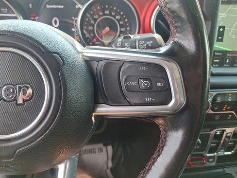 Used 2019 Jeep Wrangler Unlimited Rubicon AWD/4WD image 22