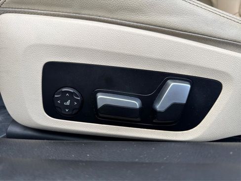 Used 2022 BMW 430i xDrive Coupe w/ Convenience Package image 17