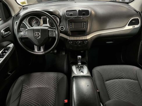 Used 2017 Dodge Journey SE image 11