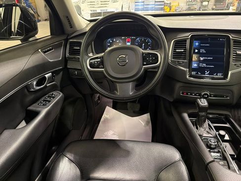 Used 2020 Volvo XC90 T6 Momentum w/ Protection Package image 13