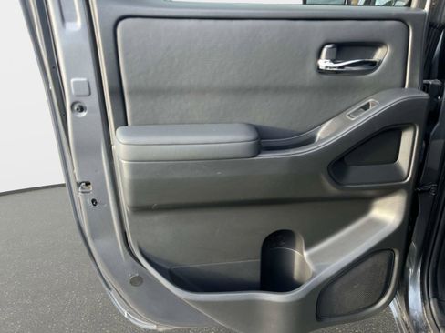 Certified 2023 Nissan Frontier SV w/ SV Convenience Package image 11