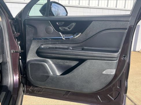 Used 2023 Lincoln Corsair Standard w/ Equipment Group 101A image 29