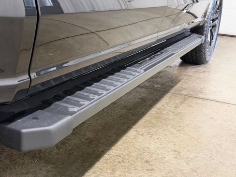 Used 2025 Ford F150 Lariat AWD/4WD image 11
