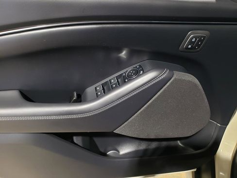 Used 2025 Ford Mustang Mach-E Select w/ Comfort Package Lite image 11