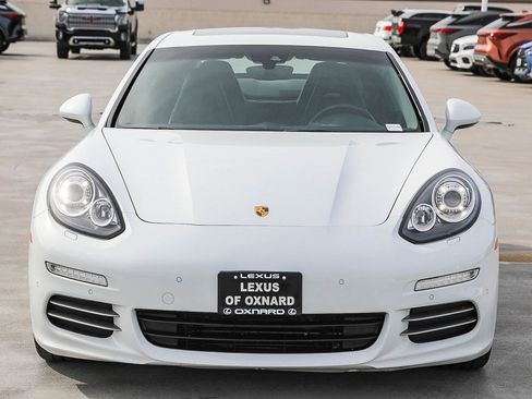 Used 2015 Porsche Panamera 4 image 2