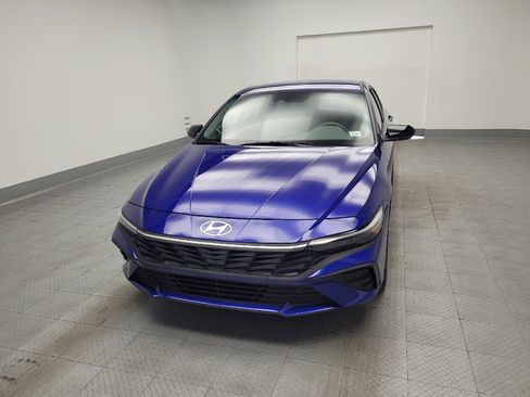 Used 2025 Hyundai Elantra Sport FWD image 15