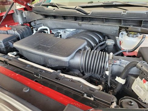 Used 2026 Chevrolet Silverado 1500 LT Trail Boss w/ LT Trail Boss Premium Package AWD/4WD image 13