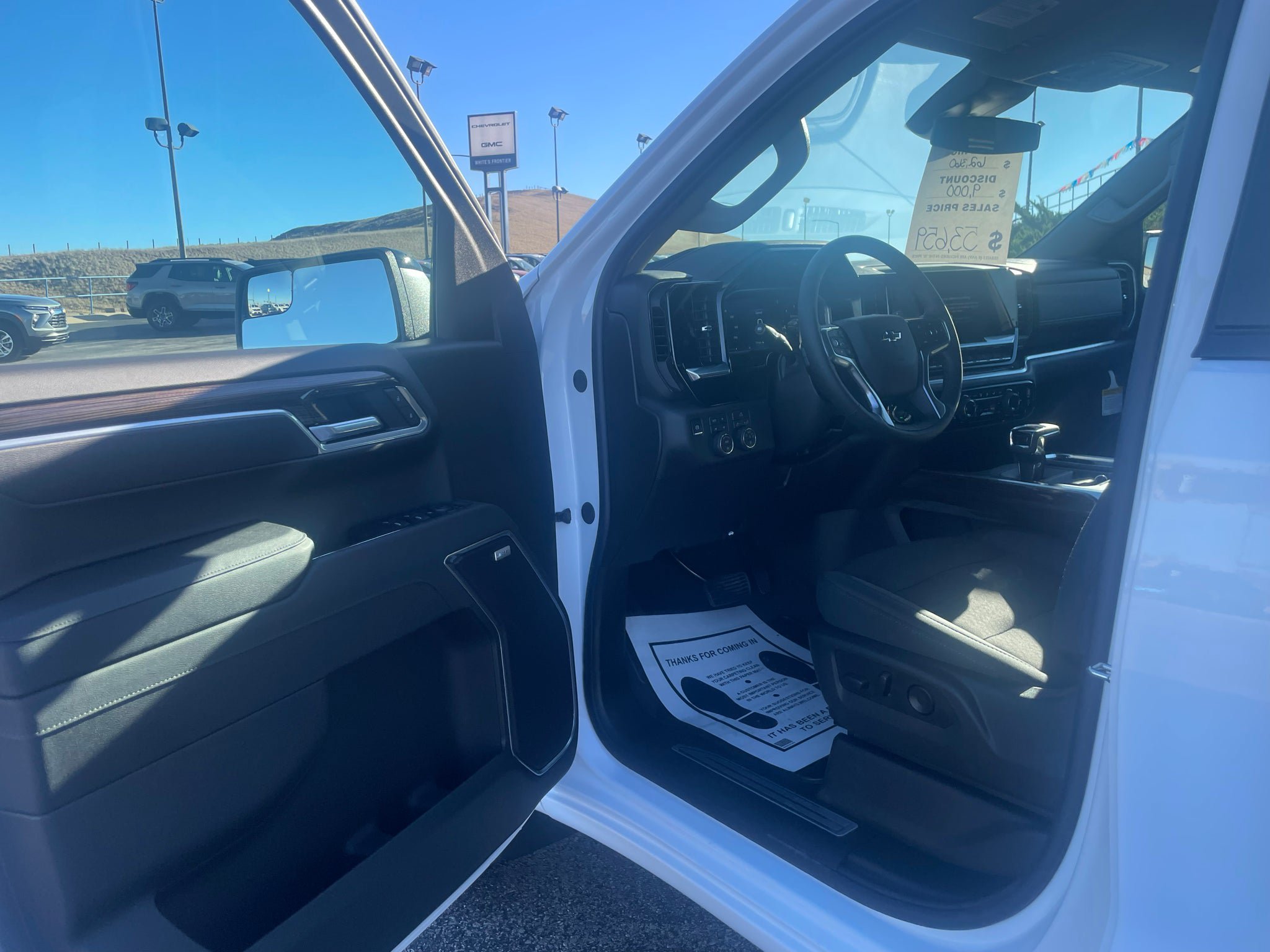 New 2026 Chevrolet Silverado 1500 RST w/ Convenience Package II AWD/4WD image 9