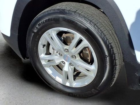Used 2023 GMC Terrain SLE FWD image 10