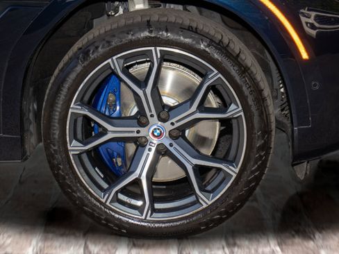 Used 2023 BMW X6 M50i w/ Executive Package image 40