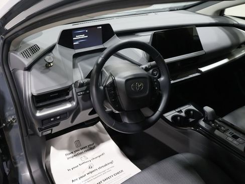 Used 2024 Toyota Prius LE image 16