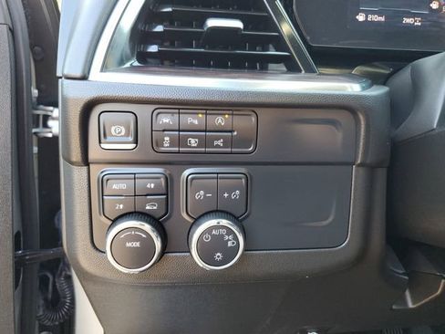 Used 2025 Chevrolet Tahoe LT AWD/4WD image 28