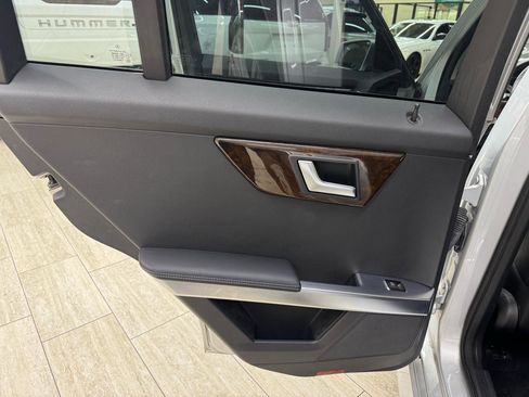 Used 2014 Mercedes-Benz GLK 350 2WD image 30