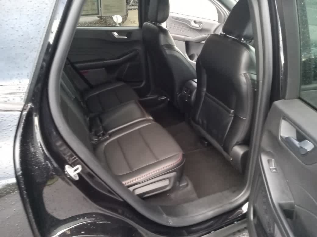 Used 2025 Ford Escape ST-Line Select AWD/4WD image 26