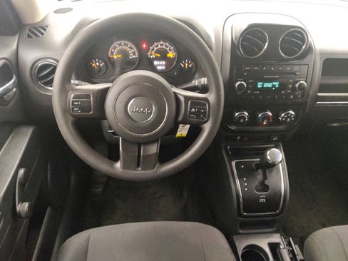 Used 2016 Jeep Patriot Sport image 22
