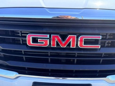 Used 2023 GMC Terrain SLE w/ Driver Convenience Package AWD/4WD image 13