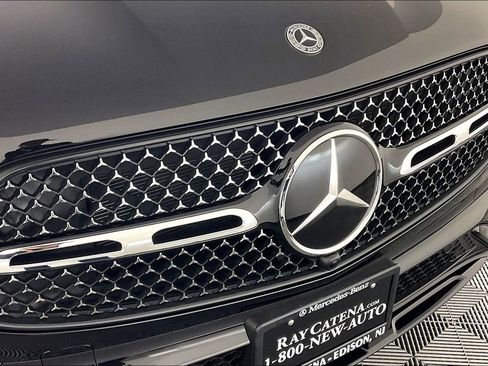 Used 2026 Mercedes-Benz GLC 300 4MATIC image 23