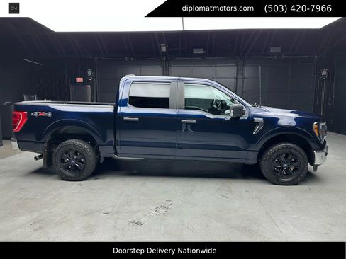 Used 2023 Ford F150 XLT w/ Trailer Tow Package image 8