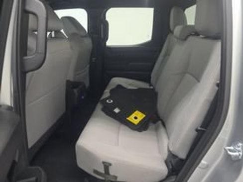 Certified 2025 Toyota Tacoma SR5 AWD/4WD image 13