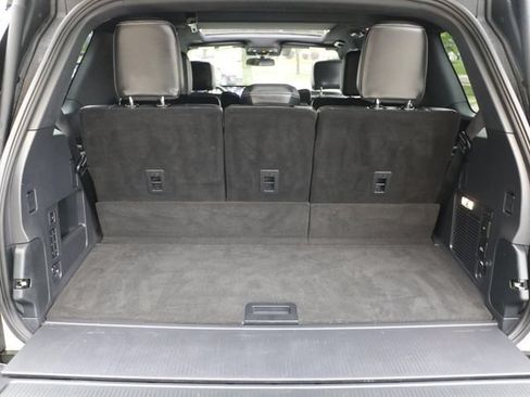 Used 2025 Ford Expedition Platinum w/ Stealth Performance Package AWD/4WD image 15