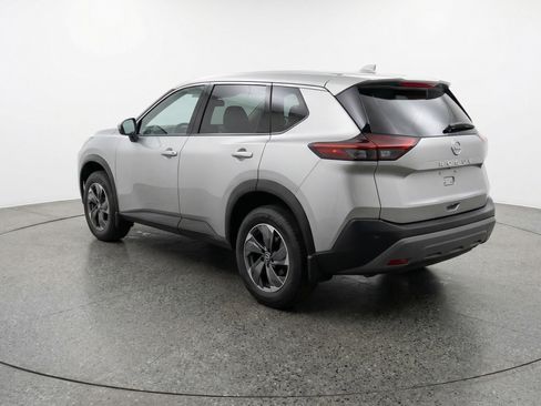 Used 2025 Nissan Rogue SV image 6