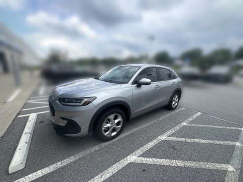 Used 2025 Honda HR-V LX image 4