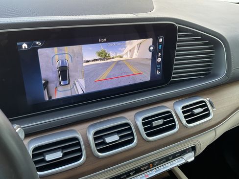 Used 2024 Mercedes-Benz GLE 450 4MATIC image 17