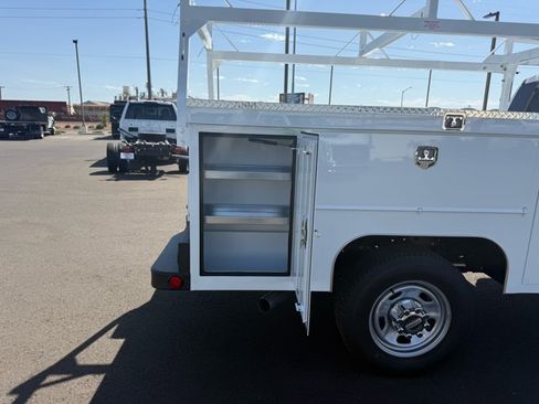 New 2026 Ford F350 XL w/ XL Chrome Package AWD/4WD image 9