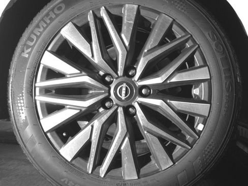 Used 2025 Nissan Altima 2.5 SV FWD image 18