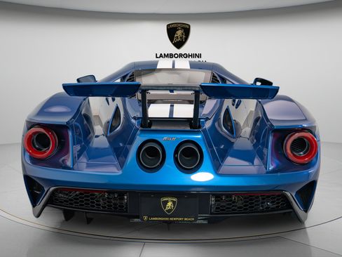 Used 2019 Ford GT RWD image 6