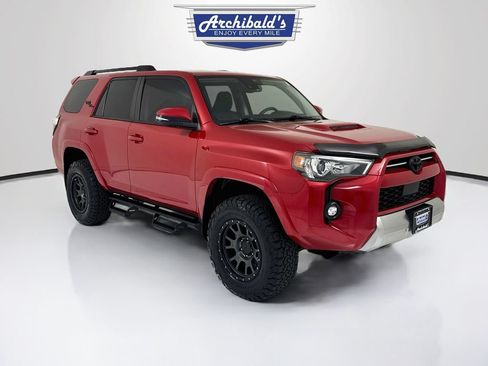 Used 2021 Toyota 4Runner TRD Off-Road Premium w/ Moonroof Package AWD/4WD image 1