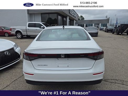 Used 2025 Honda Accord SE image 5