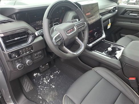 New 2026 GMC Yukon Elevation w/ Elevation Premium Package image 16