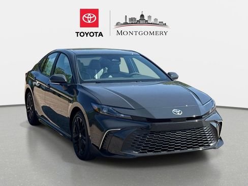 New 2026 Toyota Camry SE FWD image 1