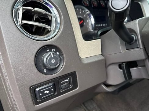 Used 2010 Ford F150 XLT AWD/4WD image 12