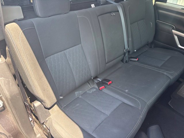 Used 2017 Nissan Titan SV AWD/4WD image 10